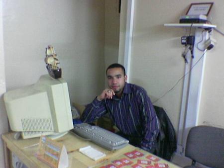fi khadma fi cyber